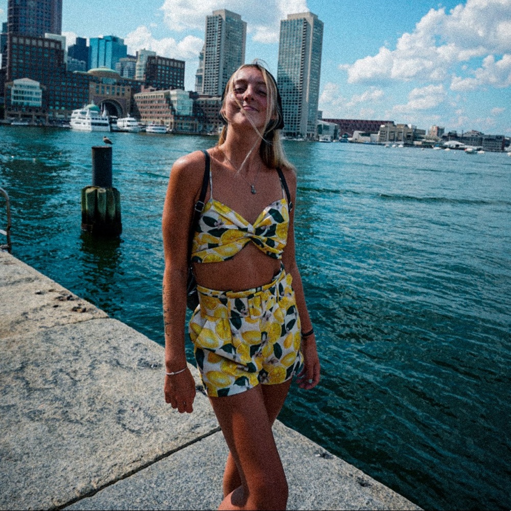 Lemon Shorts